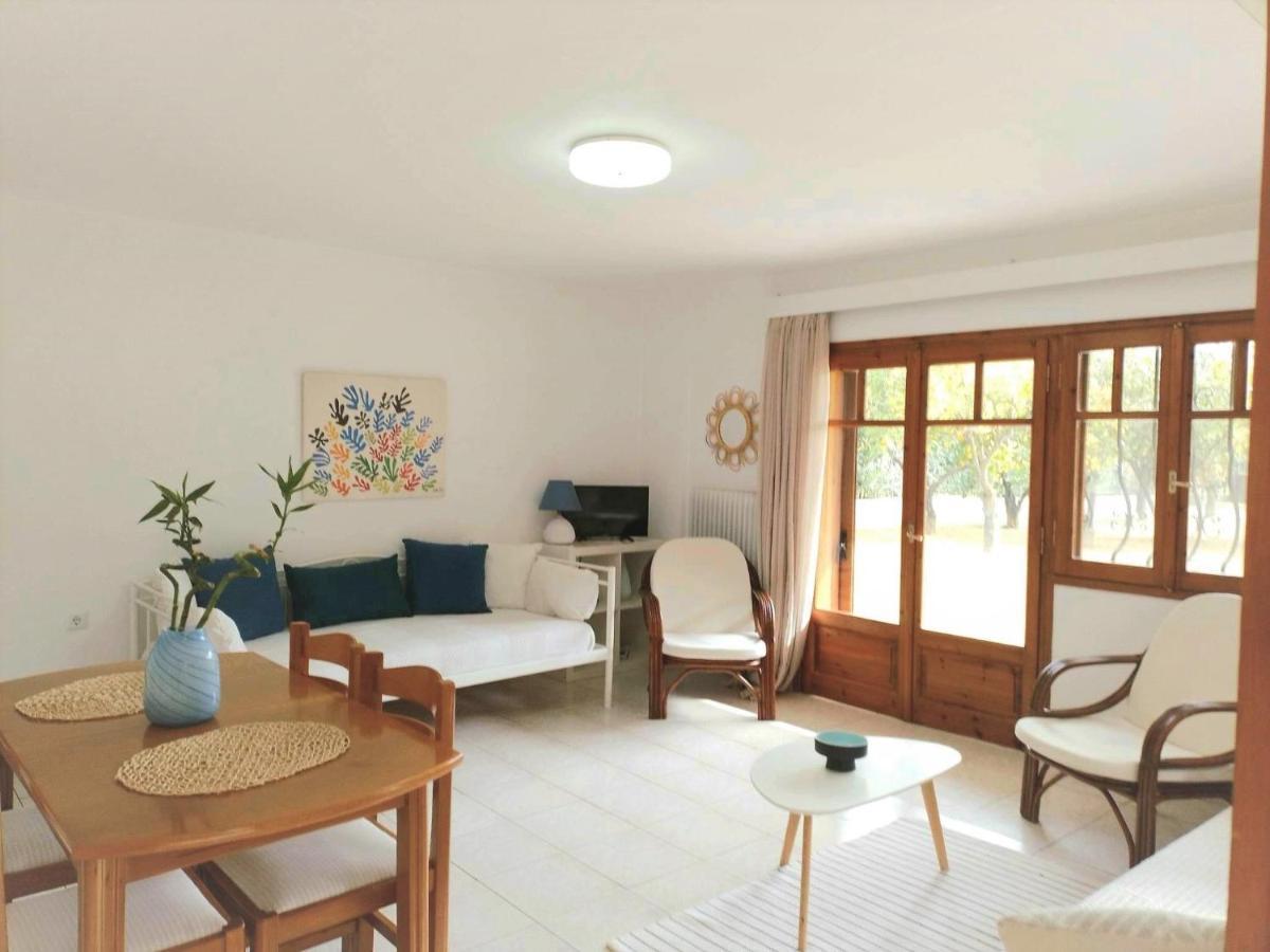 Small Theater Apartment Epidaurus Экстерьер фото